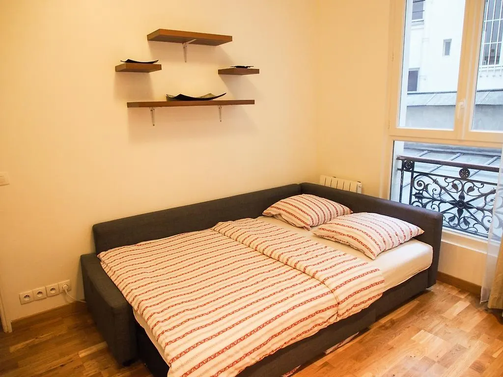 Appartement Petits Champs Paris Bed & Breakfast
