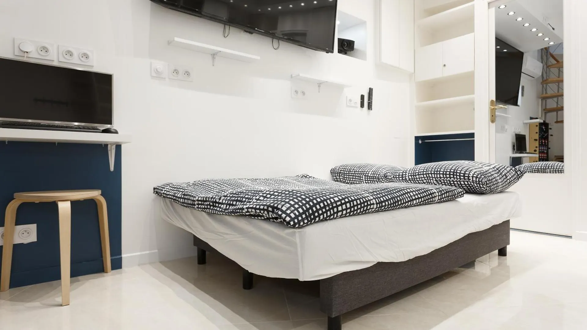 Appartement Petits Champs Paris France