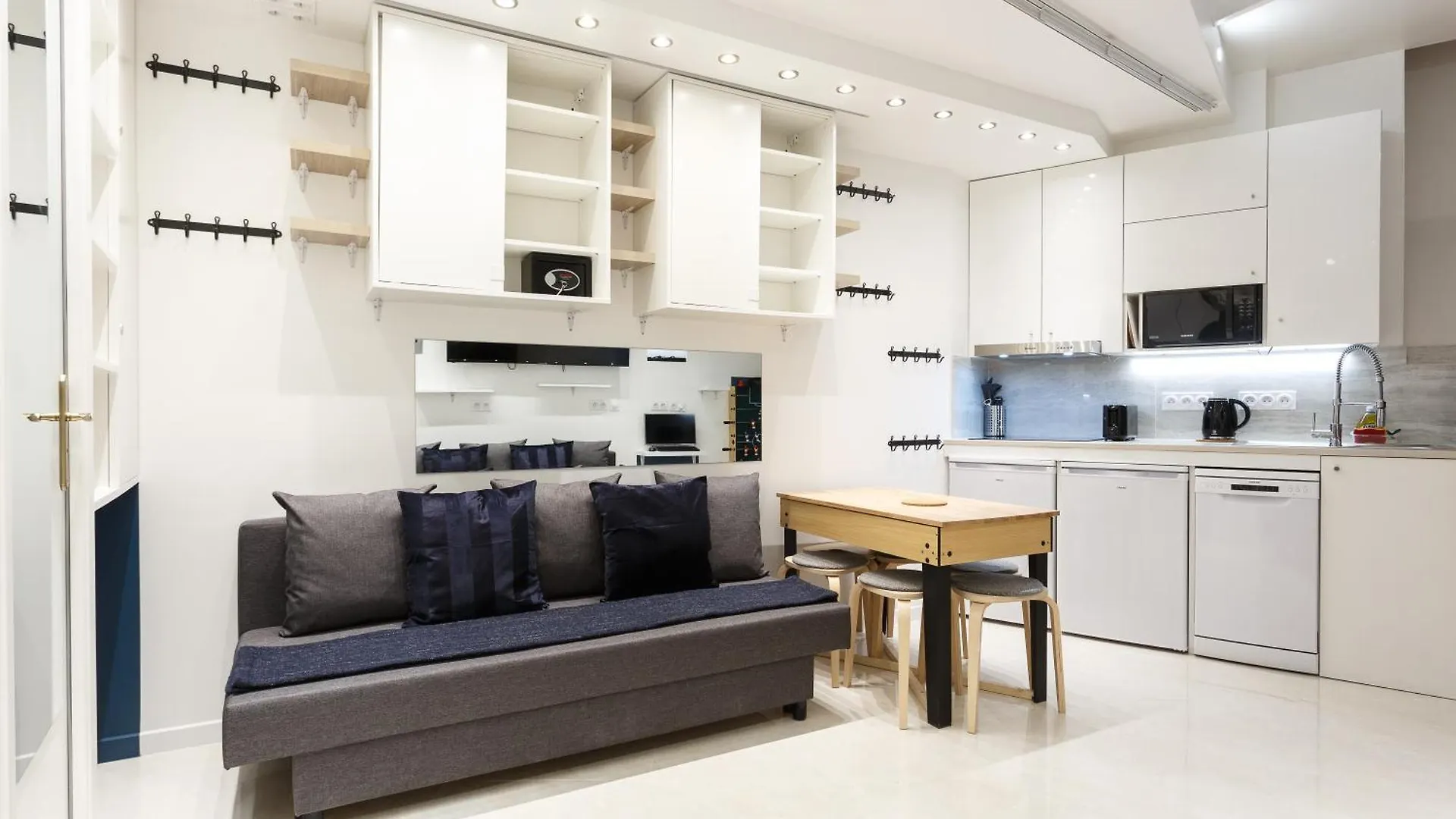 Appartement Petits Champs Paris Bed & Breakfast